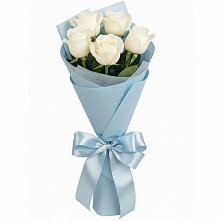 Букет 5 Белых роз Проуд в Яшкино