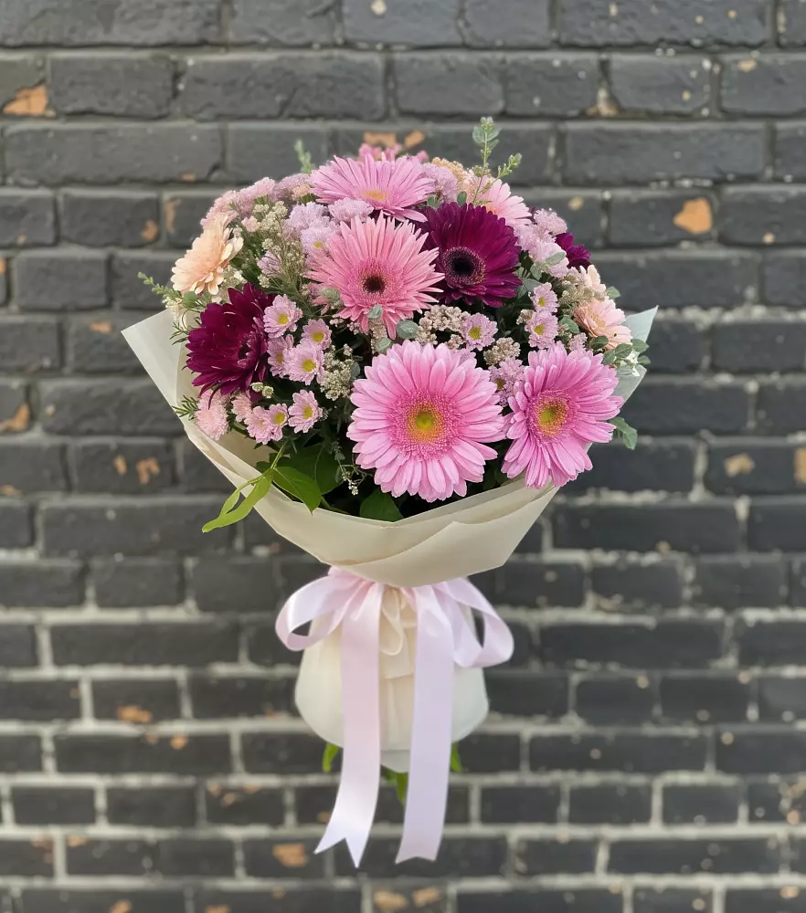 Букет цветов из: Герберы и Хризантемы в Яшкино