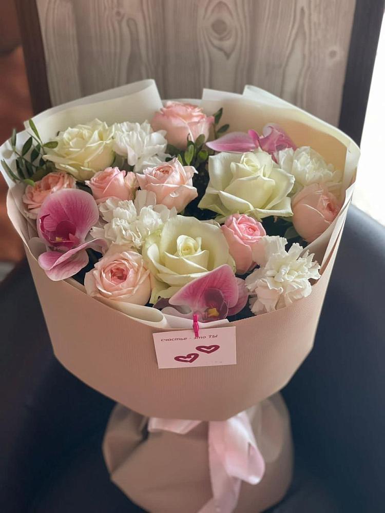 Букет цветов из: Орхидеи, Розы и Гвоздики в Яшкино