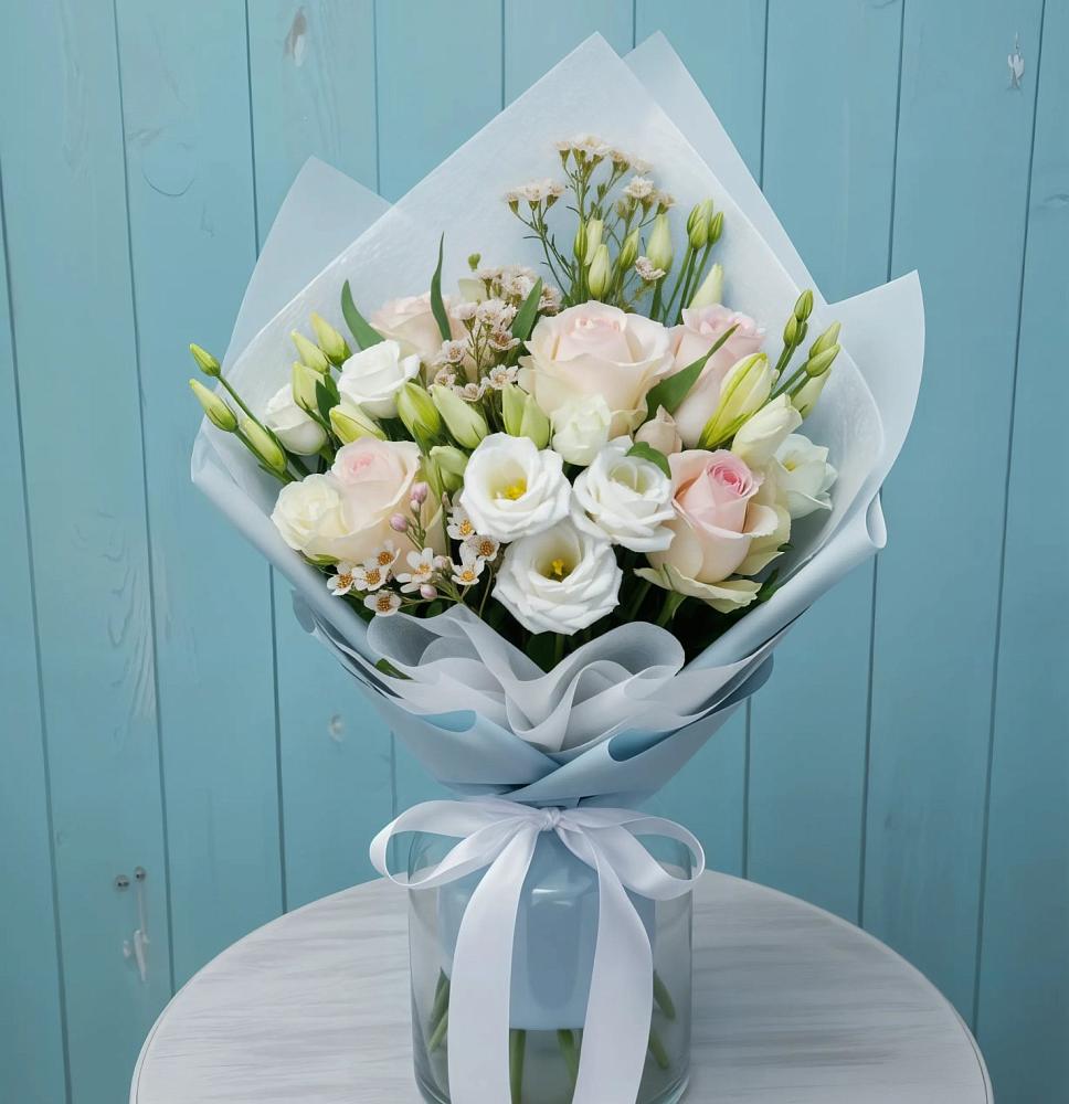 Букет цветов из: Розы и Лизиантусы в Яшкино