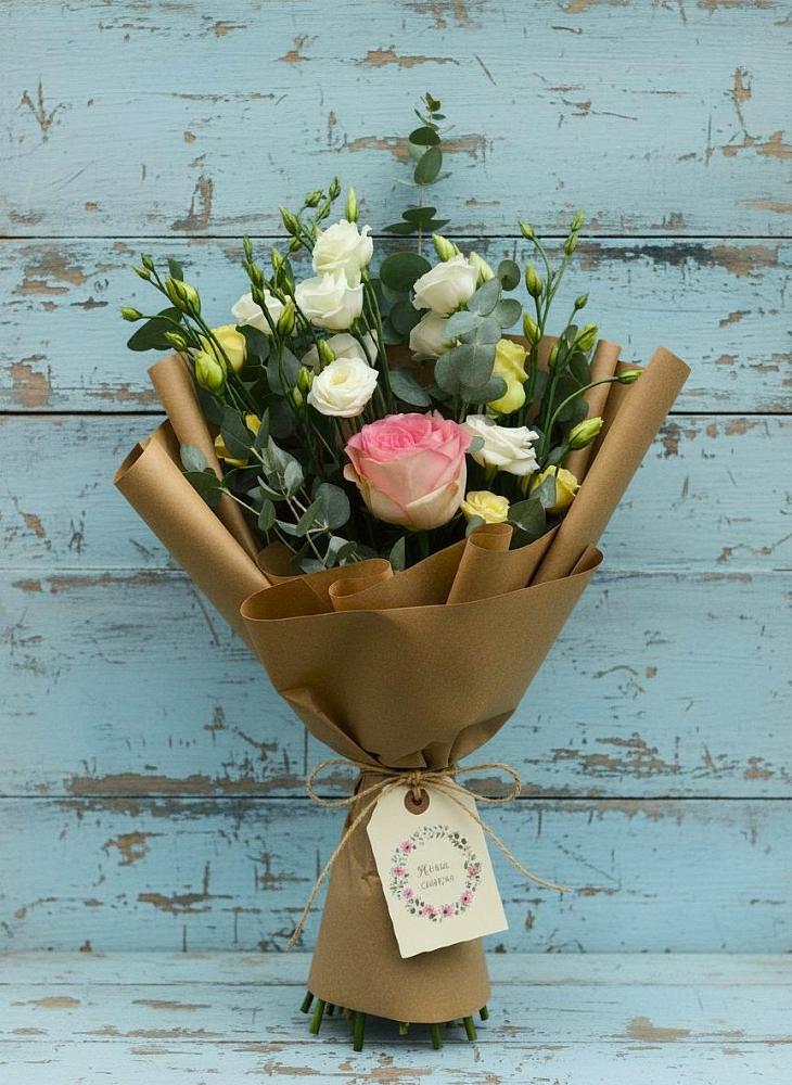 Букет цветов из: Розы и Лизиантусы в Яшкино