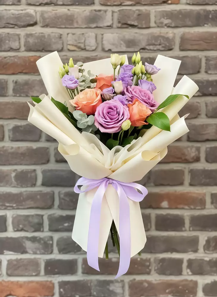 Букет цветов из: Лизиантусы и Розы в Яшкино