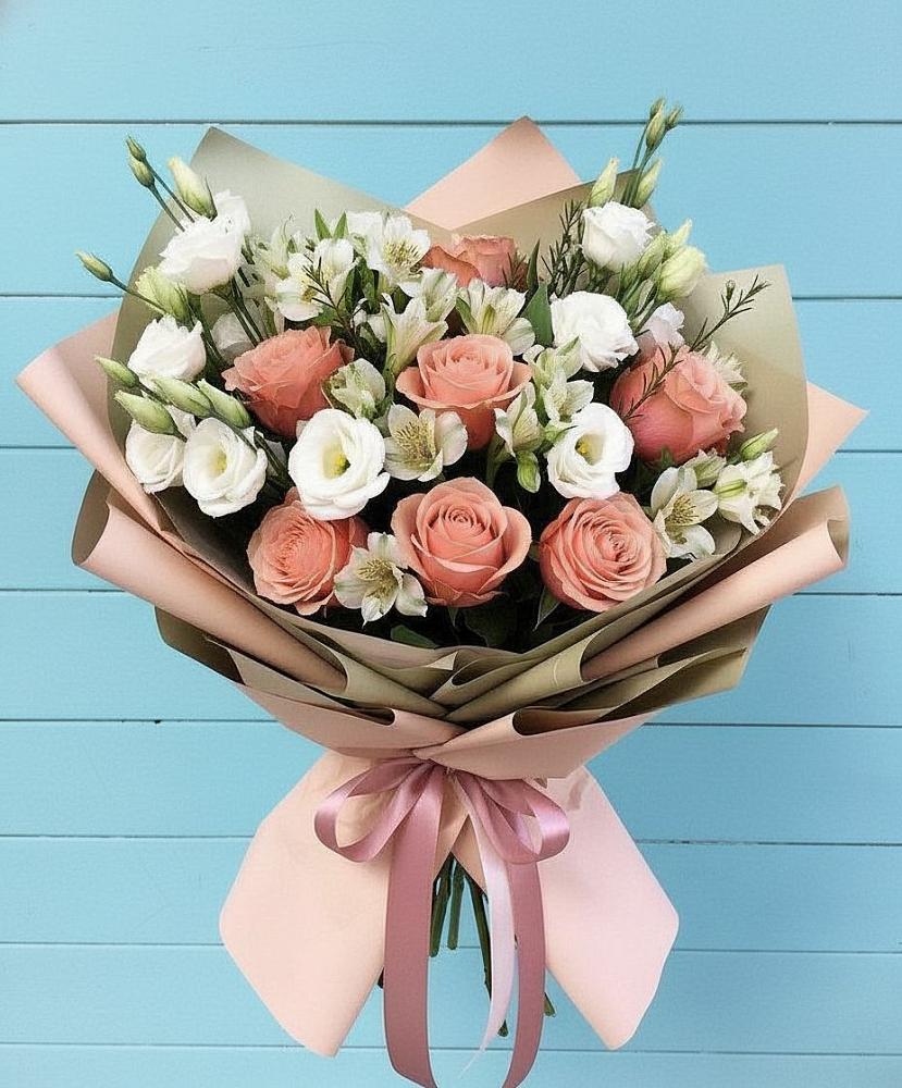 Букет цветов из: Розы, Альстромерии и Лизиантусы в Яшкино