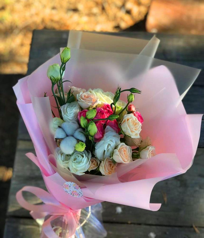 Букет цветов из: Розы и Лизиантусы в Яшкино