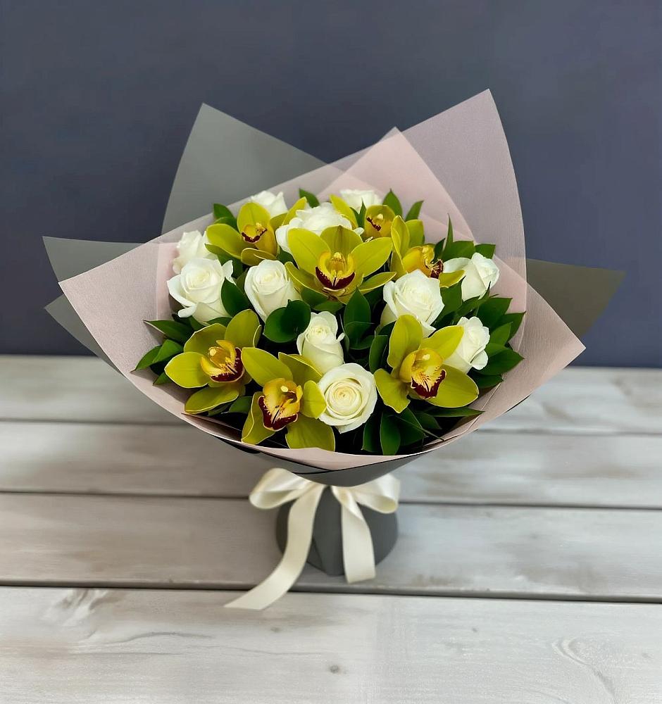 Букет цветов из: Орхидеи и Розы в Яшкино