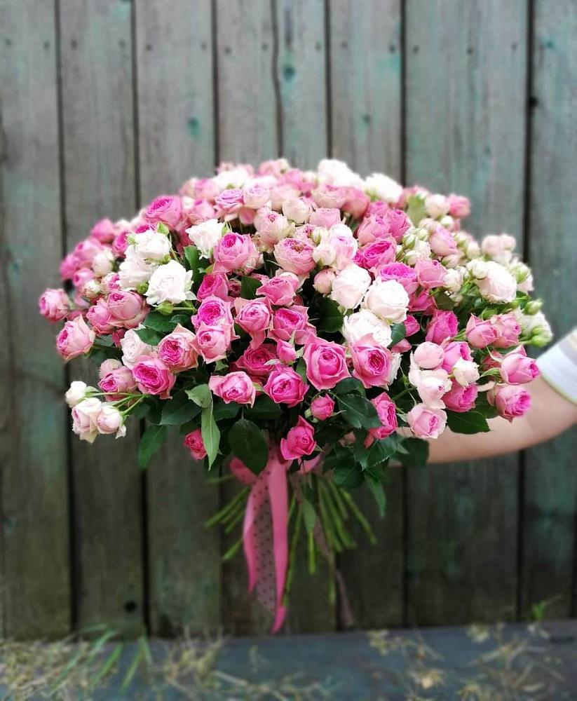 Букет Розовые кустовые розы Натали и Лав Лидия в Яшкино