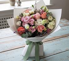 Букет цветов из:  Розы, Лизиантусы и Гвоздики в Яшкино