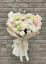 Букет цветов из:  Гвоздики, Розы, Лизиантусы и Хризантемы в Яшкино