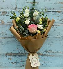 Букет цветов из:  Розы и Лизиантусы в Яшкино
