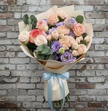 Букет цветов из:  Розы, Лизиантусы и Гвоздики #REPLACE_PRED# Яшкино