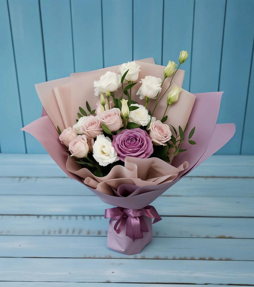 Букет цветов из: Розы и Лизиантусы в Яшкино